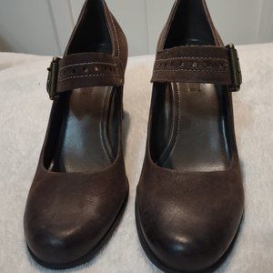 Ecco Mary Jane, brown, 3"heel, size 10